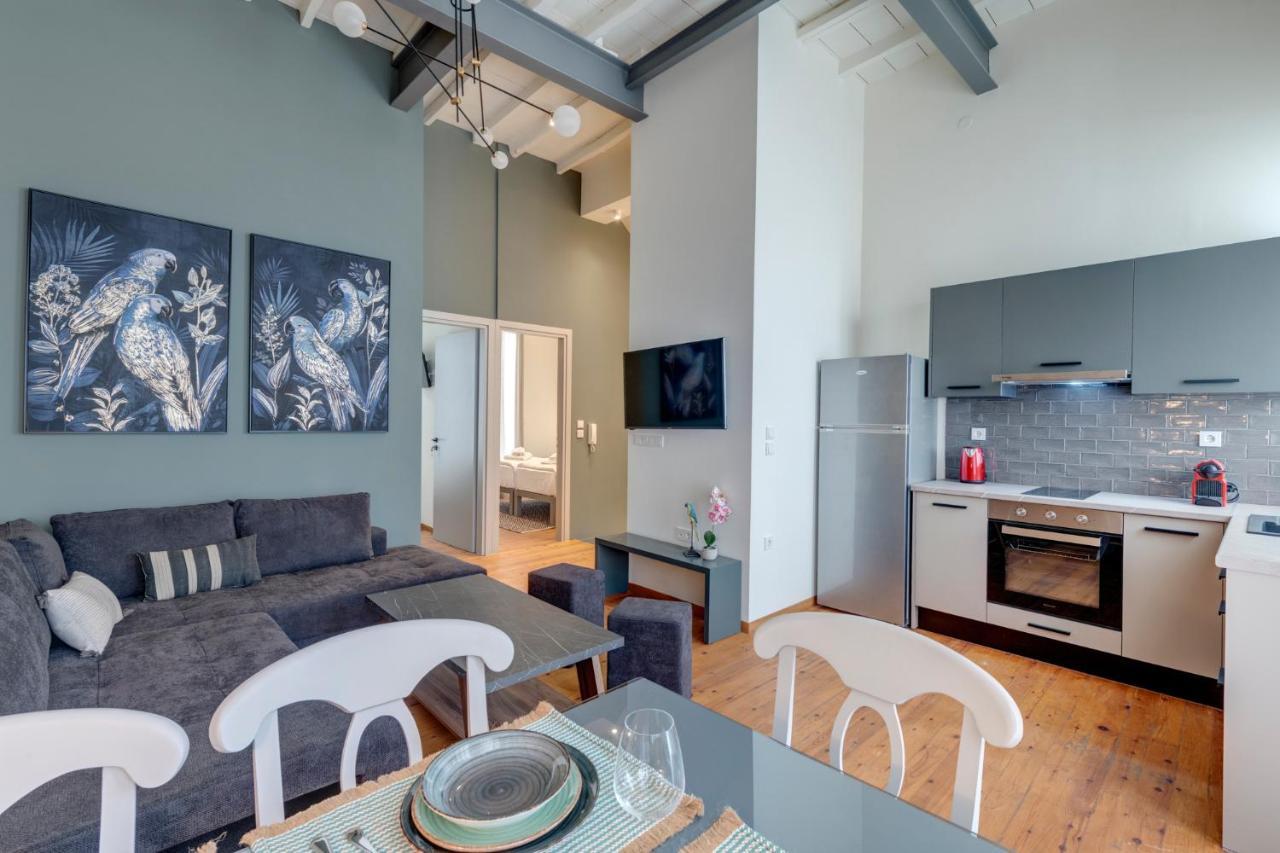 The Heart Of Syra - Your Home In Ermoupolis Extérieur photo