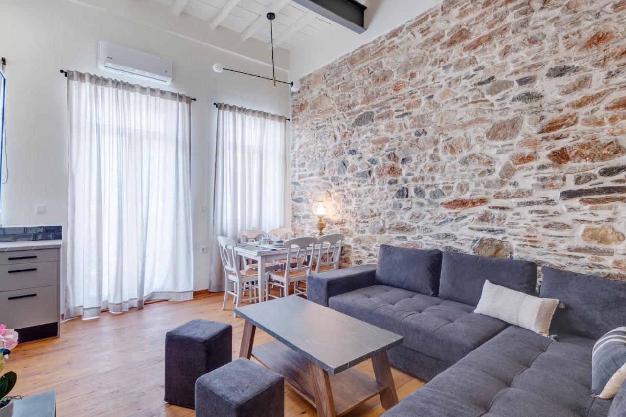 The Heart Of Syra - Your Home In Ermoupolis Extérieur photo