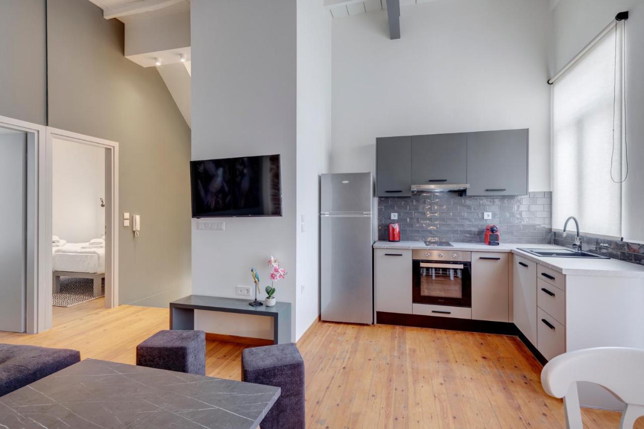 The Heart Of Syra - Your Home In Ermoupolis Extérieur photo