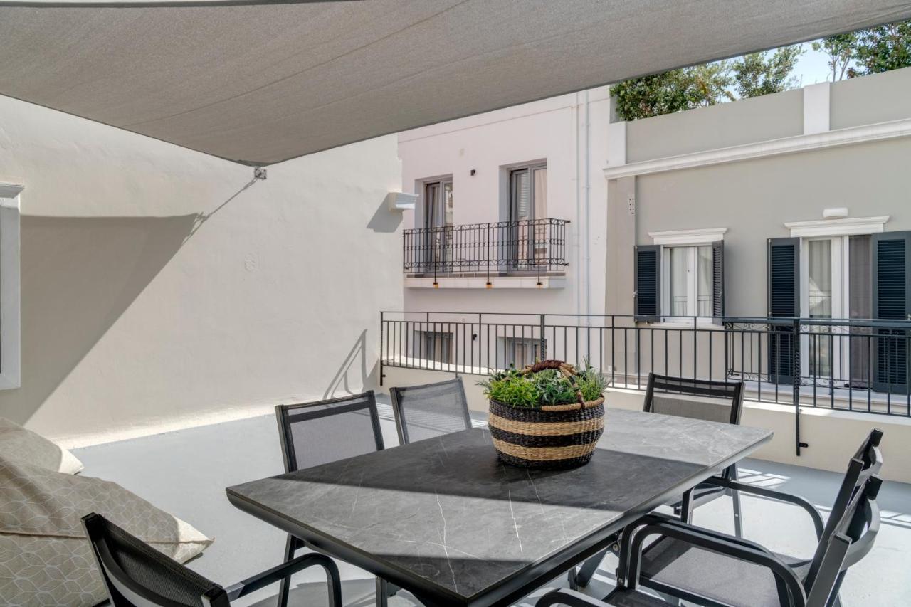 The Heart Of Syra - Your Home In Ermoupolis Extérieur photo
