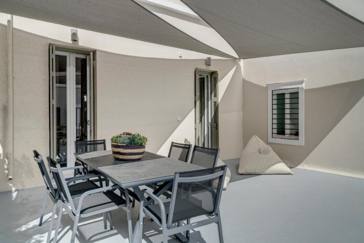 The Heart Of Syra - Your Home In Ermoupolis Extérieur photo