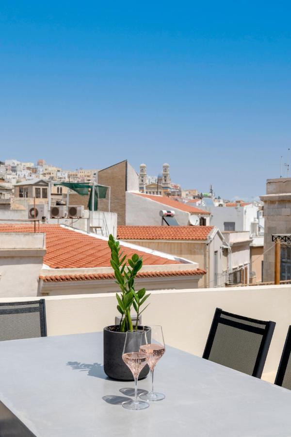 The Heart Of Syra - Your Home In Ermoupolis Extérieur photo