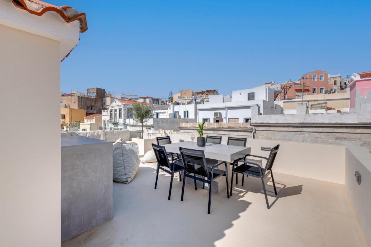 The Heart Of Syra - Your Home In Ermoupolis Extérieur photo