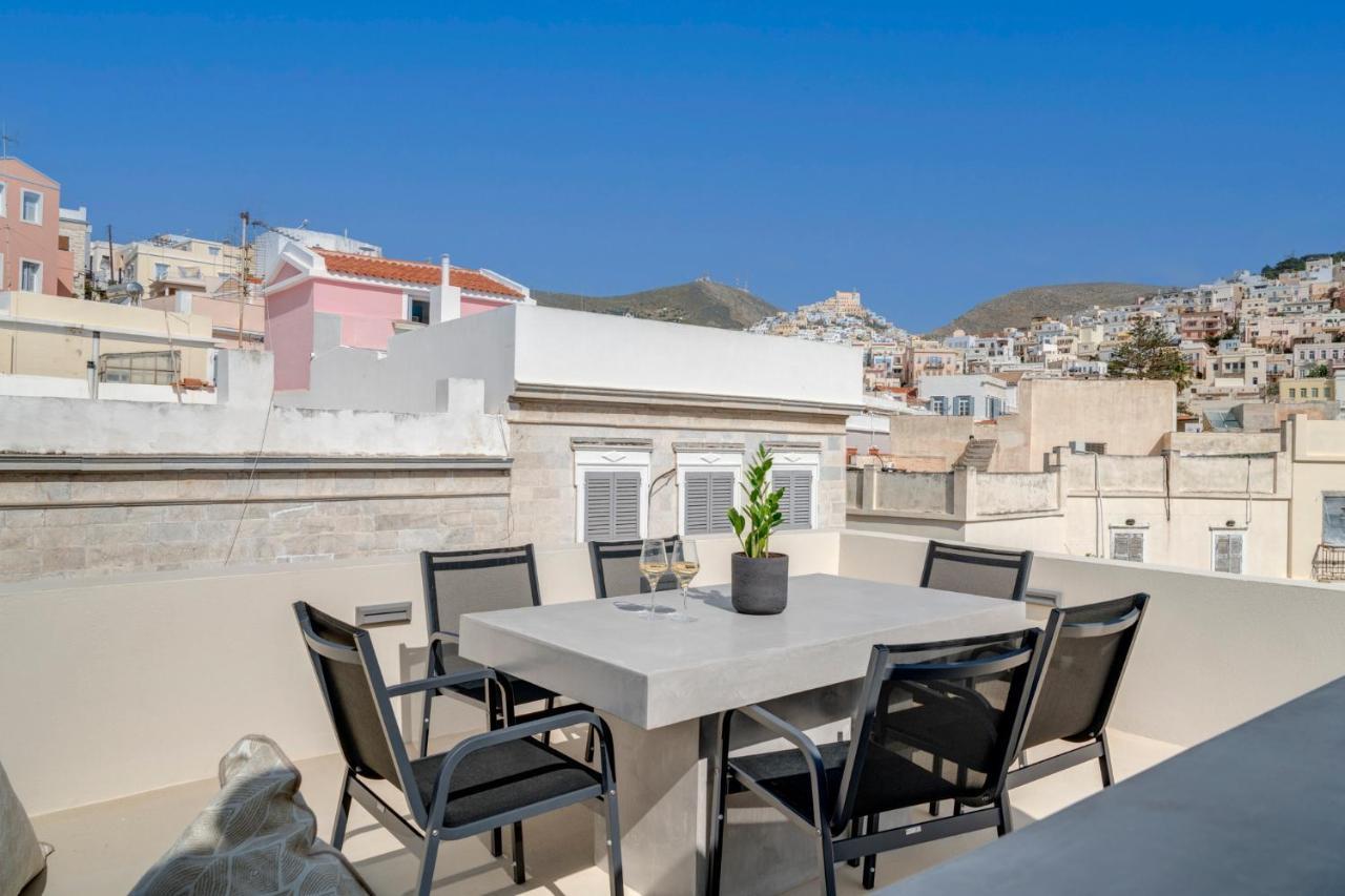 The Heart Of Syra - Your Home In Ermoupolis Extérieur photo