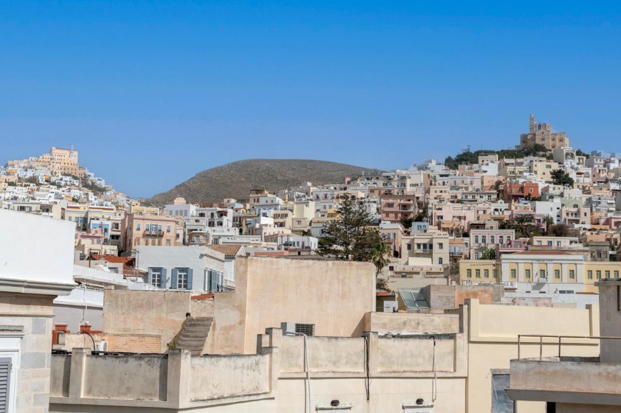 The Heart Of Syra - Your Home In Ermoupolis Extérieur photo
