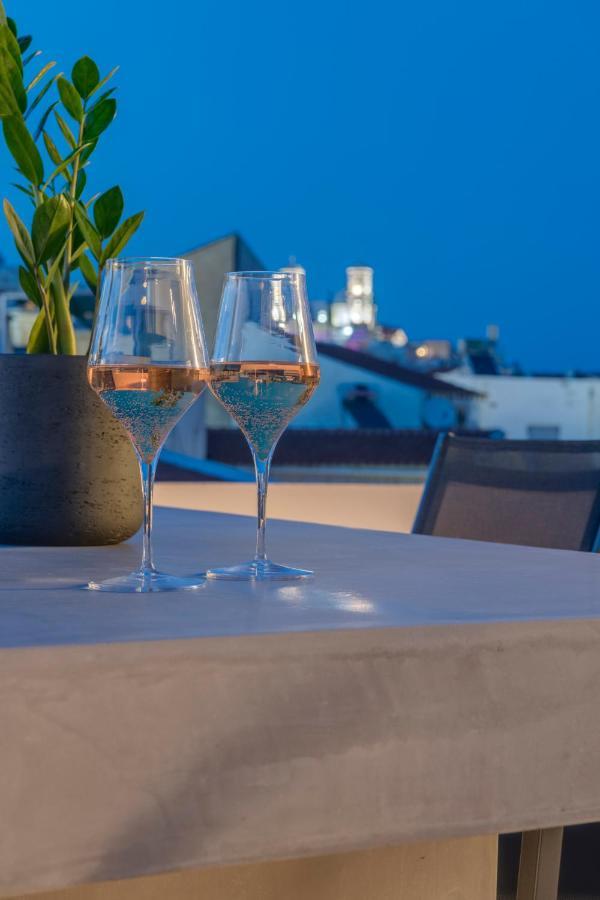 The Heart Of Syra - Your Home In Ermoupolis Extérieur photo