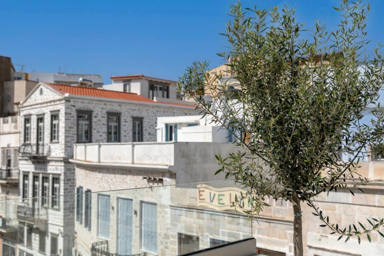 The Heart Of Syra - Your Home In Ermoupolis Extérieur photo