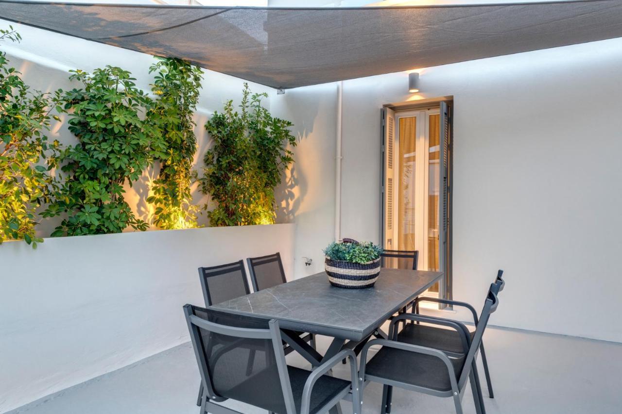 The Heart Of Syra - Your Home In Ermoupolis Extérieur photo